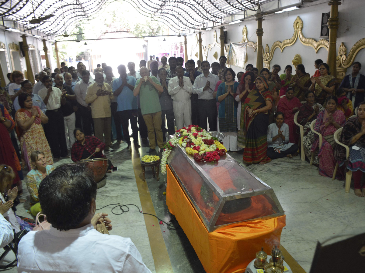 Bala Sai Baba passes away in Hyderabad Photo Gallery - Sakshi1