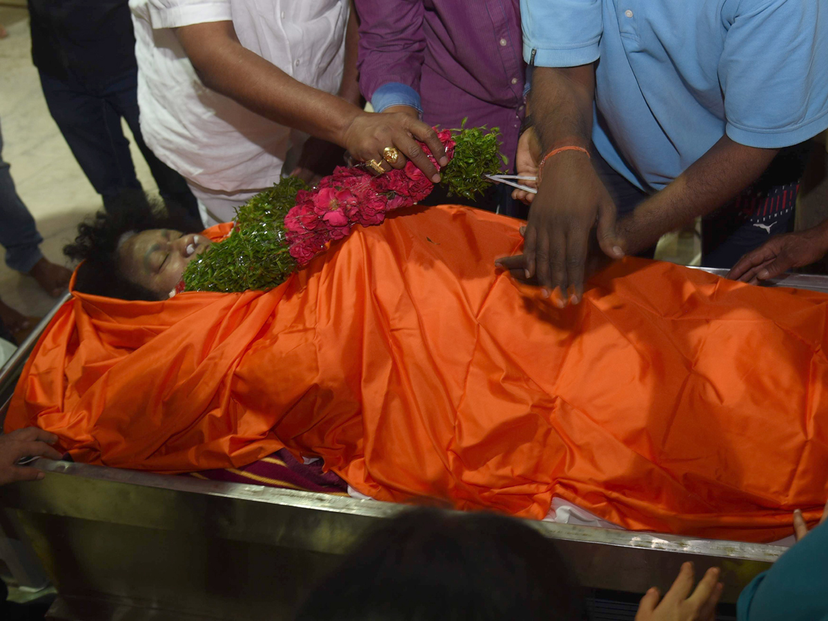 Bala Sai Baba passes away in Hyderabad Photo Gallery - Sakshi14