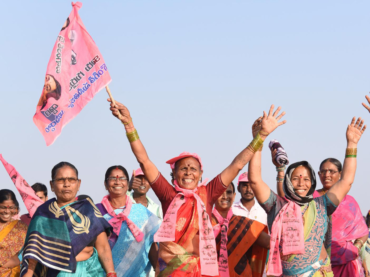 kcr public meeting photo Gallery - Sakshi13