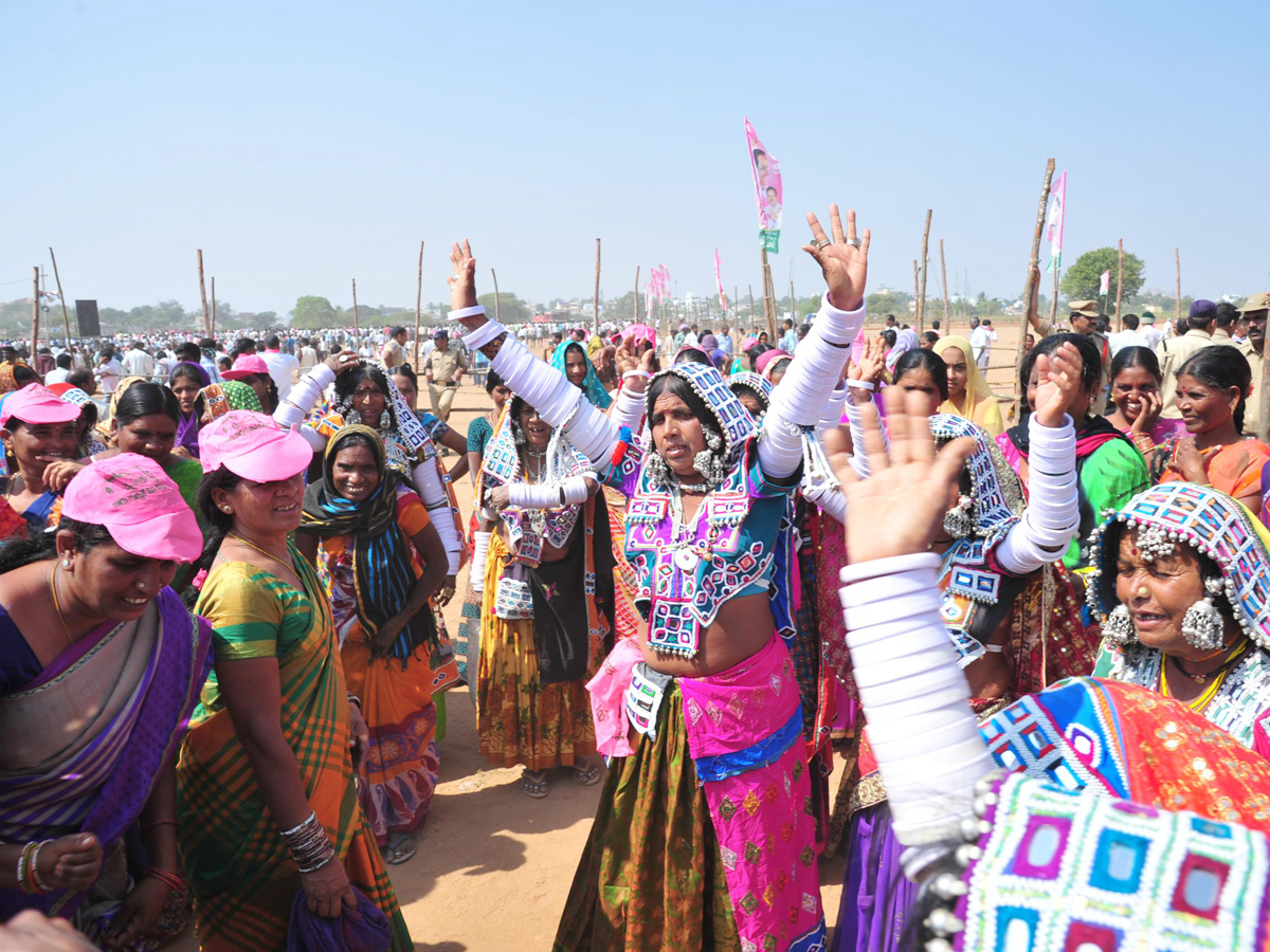 kcr public meeting photo Gallery - Sakshi4