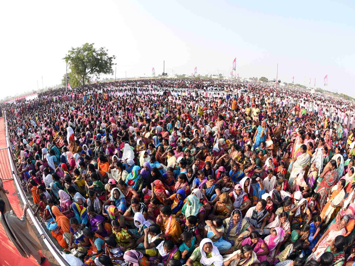 kcr public meeting photo Gallery - Sakshi8