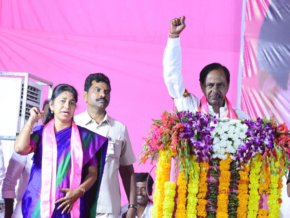 kcr public meeting photo Gallery - Sakshi10