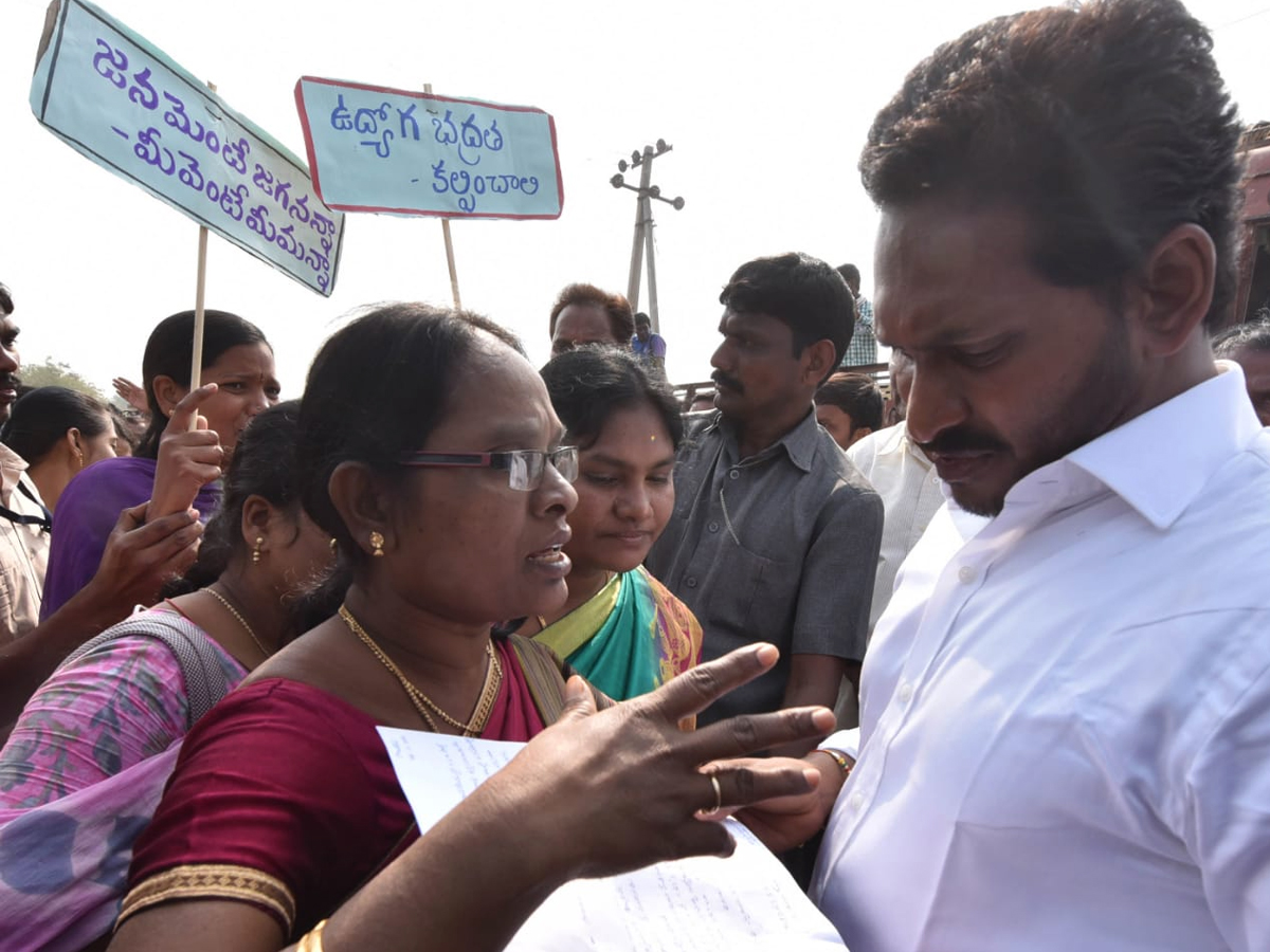 YS Jagan PrajaSankalpaYatra Day 308th Photo Gallery - Sakshi19