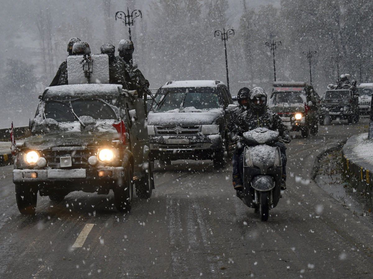 Snow in Jammu Kashmir Photo Gallery - Sakshi1