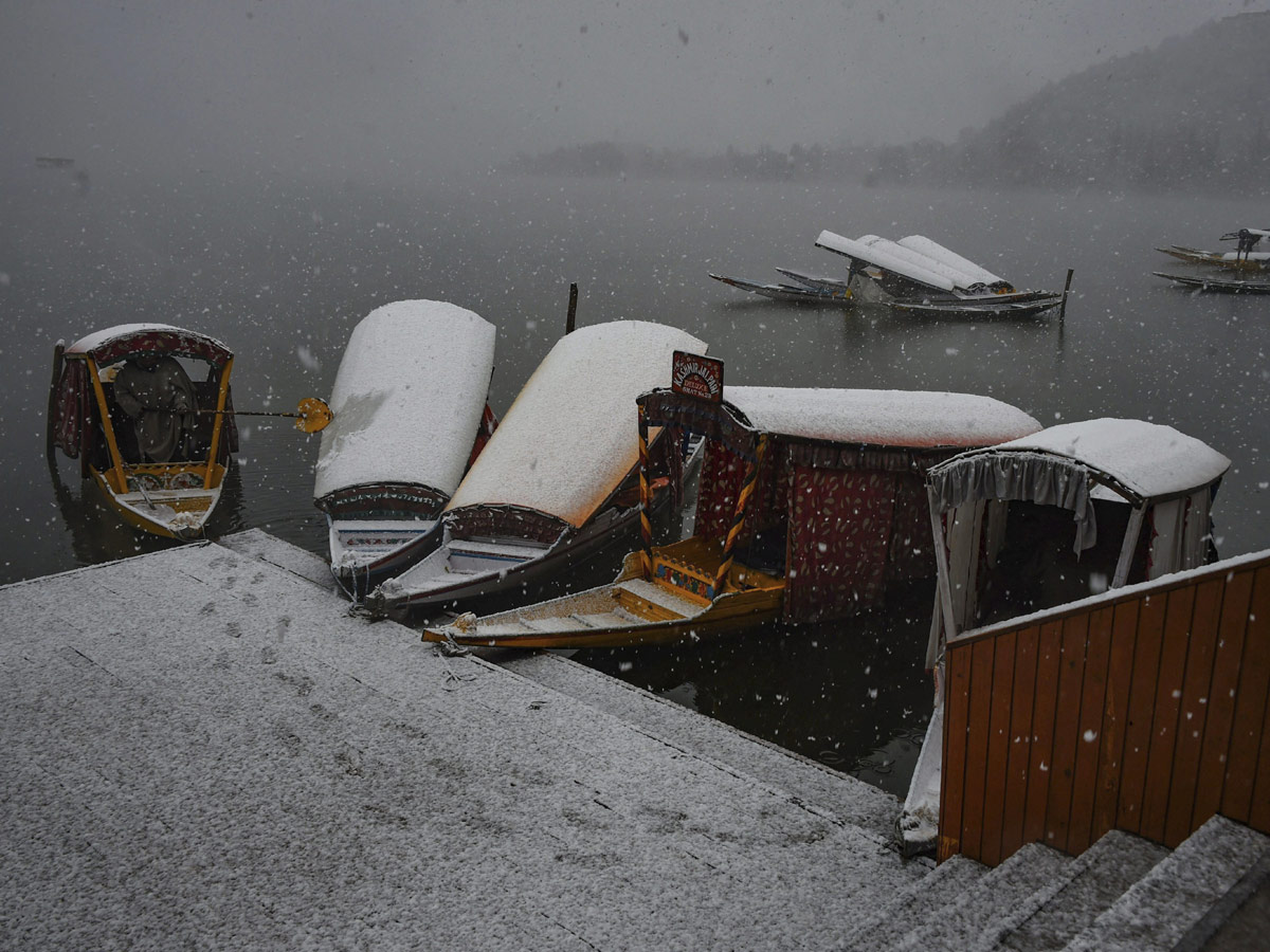 Snow in Jammu Kashmir Photo Gallery - Sakshi17