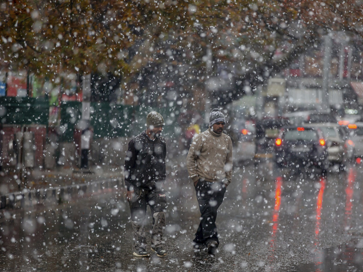 Snow in Jammu Kashmir Photo Gallery - Sakshi21