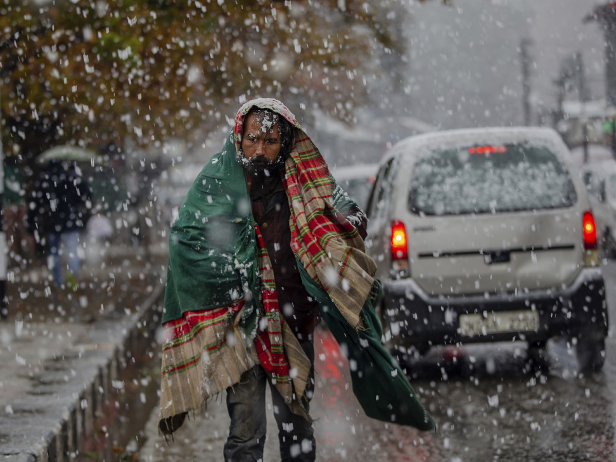 Snow in Jammu Kashmir Photo Gallery - Sakshi6