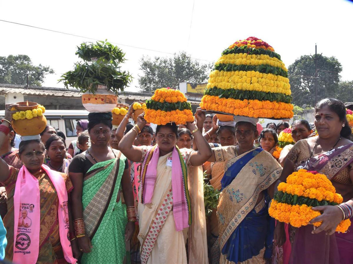 kcr public meeting photo Gallery - Sakshi12