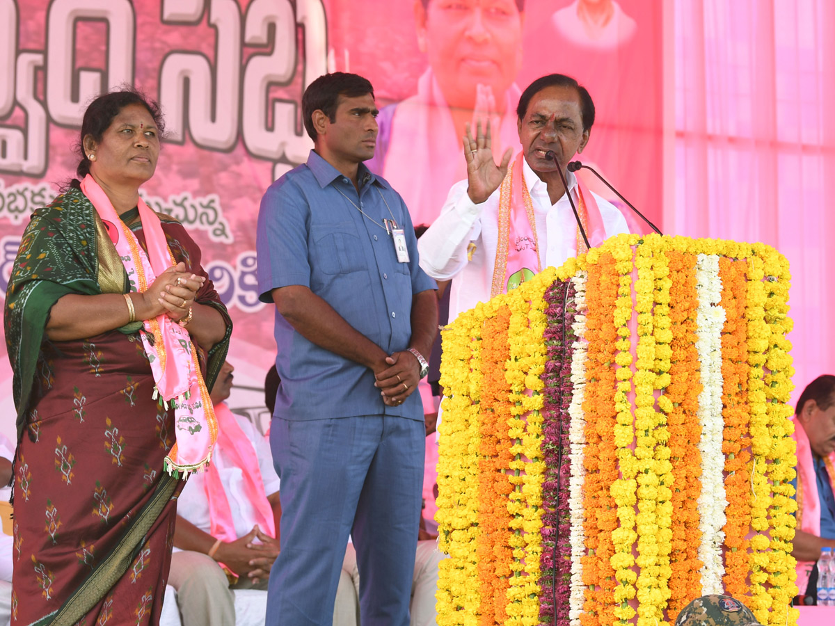 kcr public meeting photo Gallery - Sakshi7