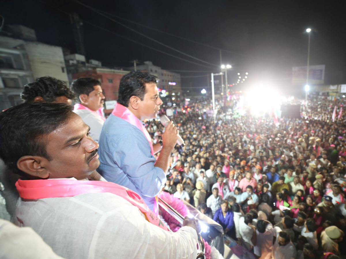 ktr road show in kukatpally photo Gallery - Sakshi7