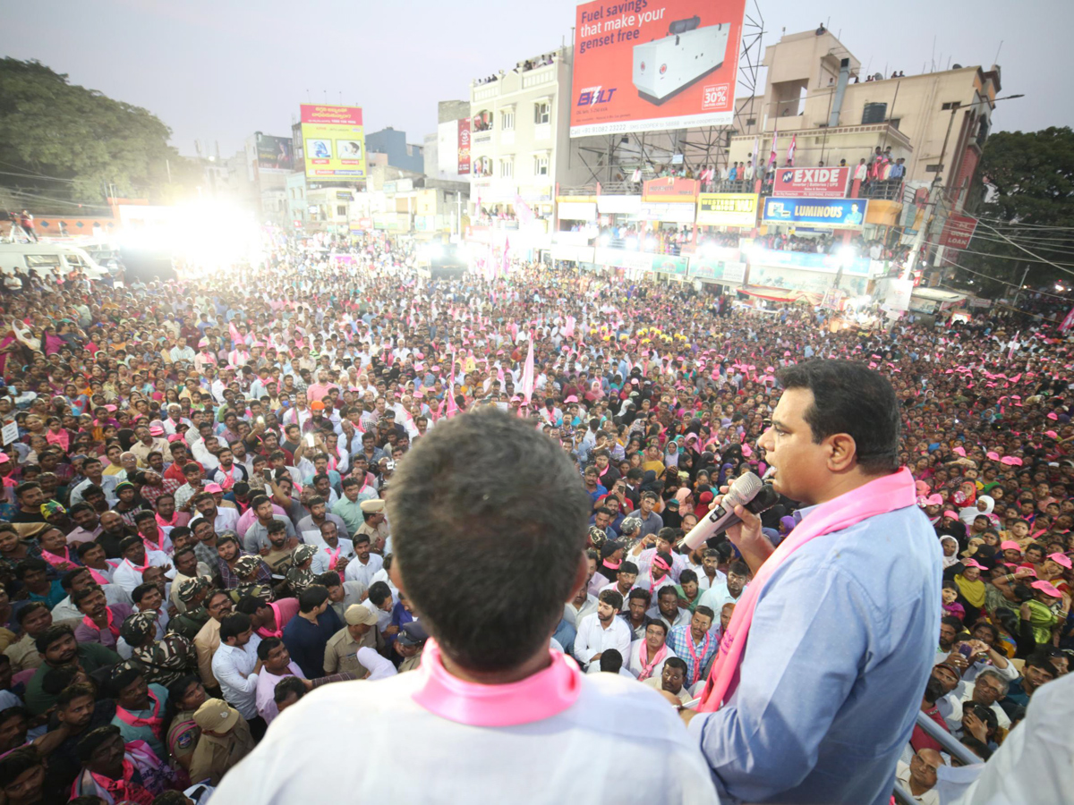 ktr road show in kukatpally photo Gallery - Sakshi8