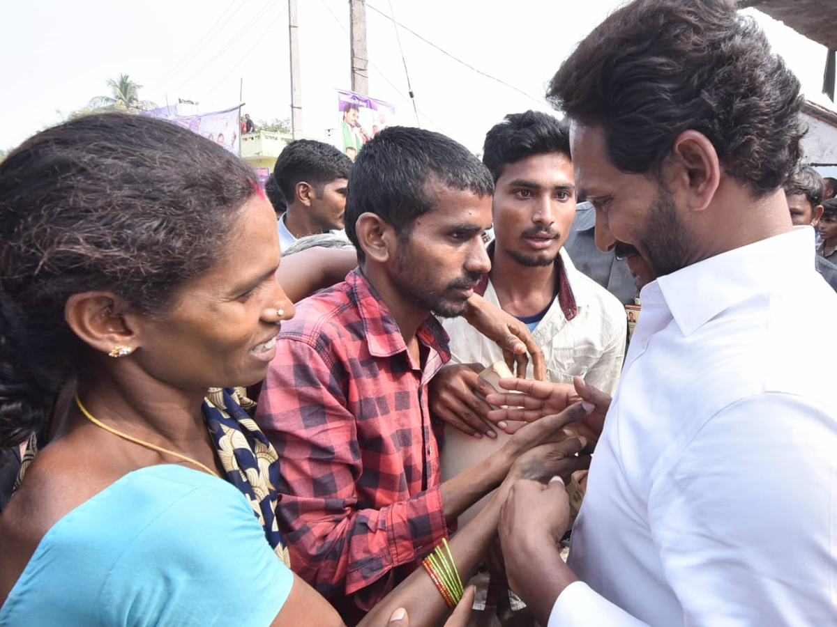 YS Jagan PrajaSankalpaYatra Day 318th Photo Gallery - Sakshi28