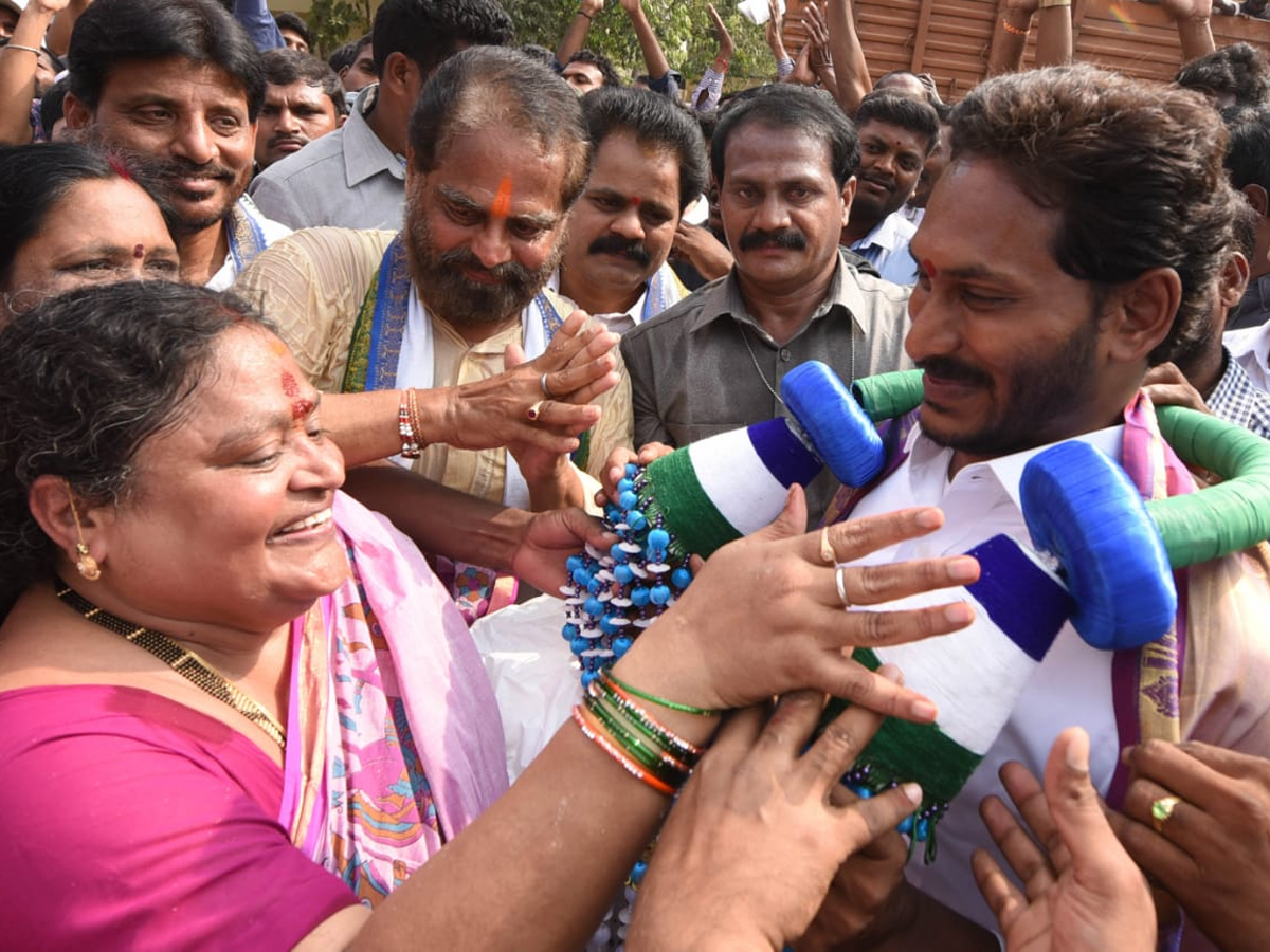 YS Jagan PrajaSankalpaYatra Day 319th Photo Gallery - Sakshi18