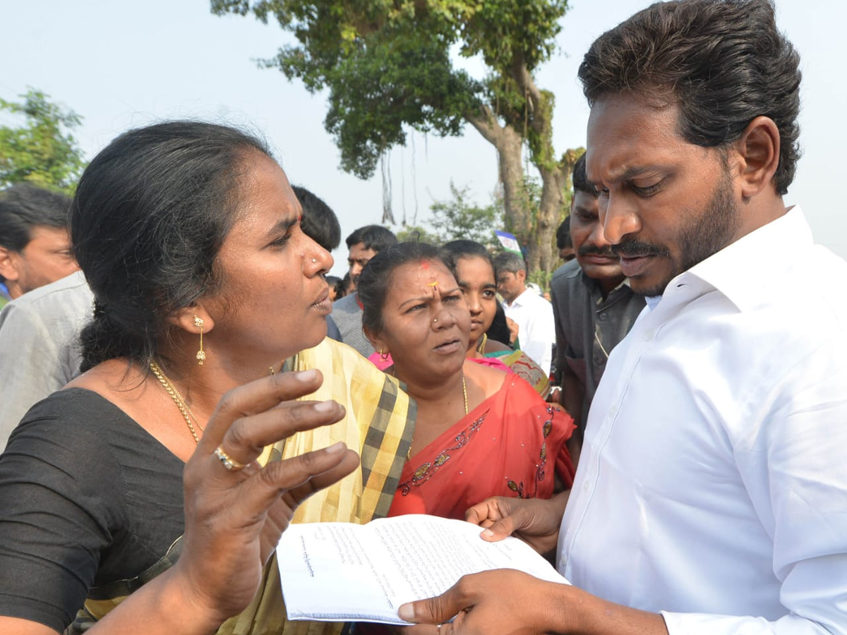 YS Jagan PrajaSankalpaYatra Day 319th Photo Gallery - Sakshi5