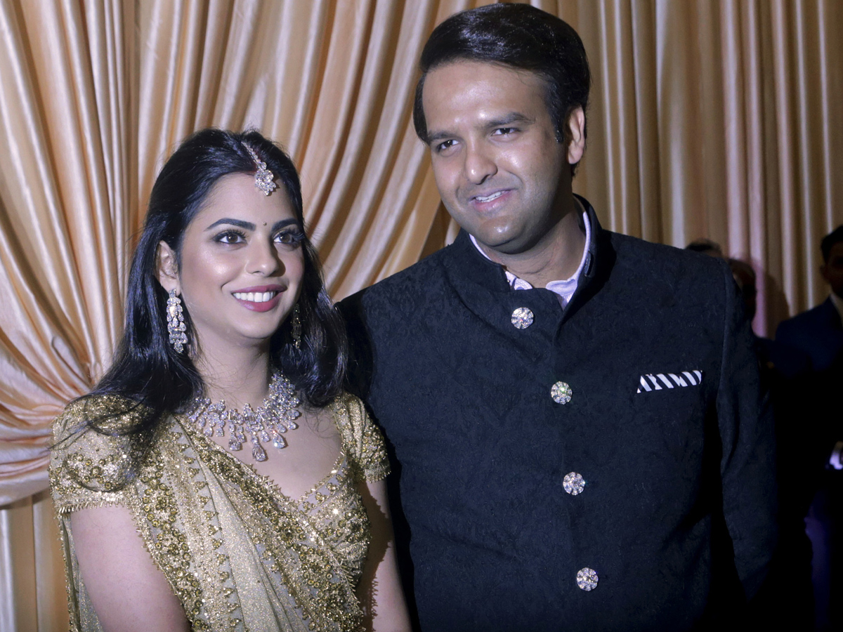 Isha Ambani And Anand Piramal Wedding Reception Photo Gallery - Sakshi2