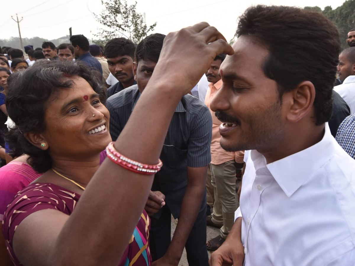 YS Jagan PrajaSankalpaYatra Day 321th Photo Gallery - Sakshi6