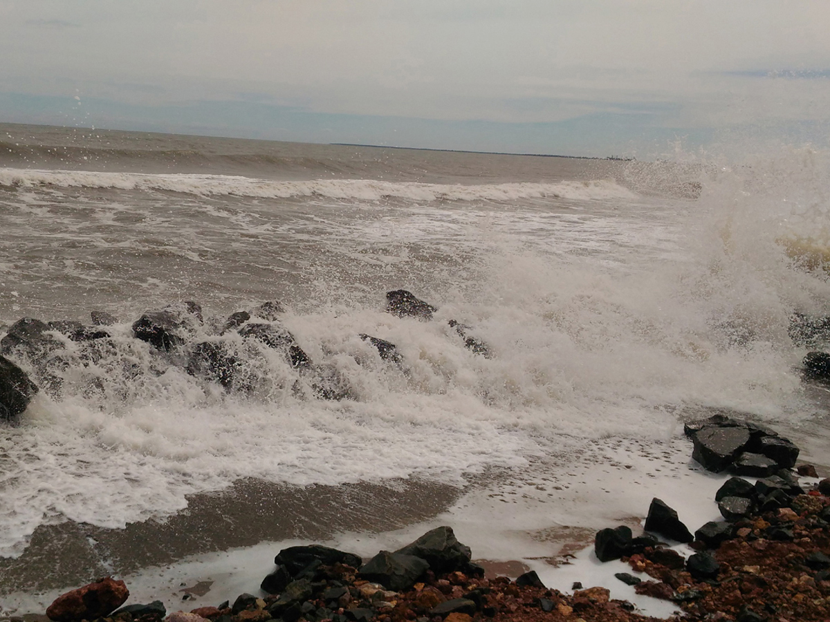 Cyclone Phethai hit Srikakulam Coast, Andhra Pradesh photo Gallery - Sakshi3