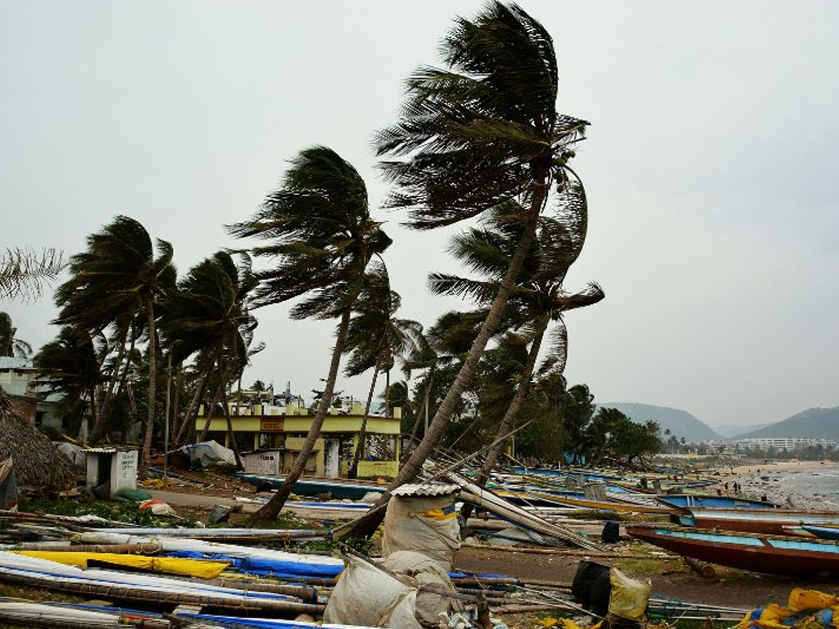 Cyclone Phethai hit Srikakulam Coast, Andhra Pradesh photo Gallery - Sakshi2