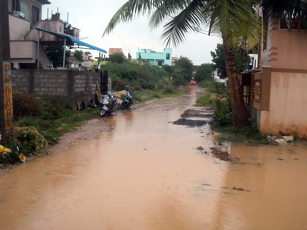 Cyclone Pethai in East Godavari Photo Gallery - Sakshi14