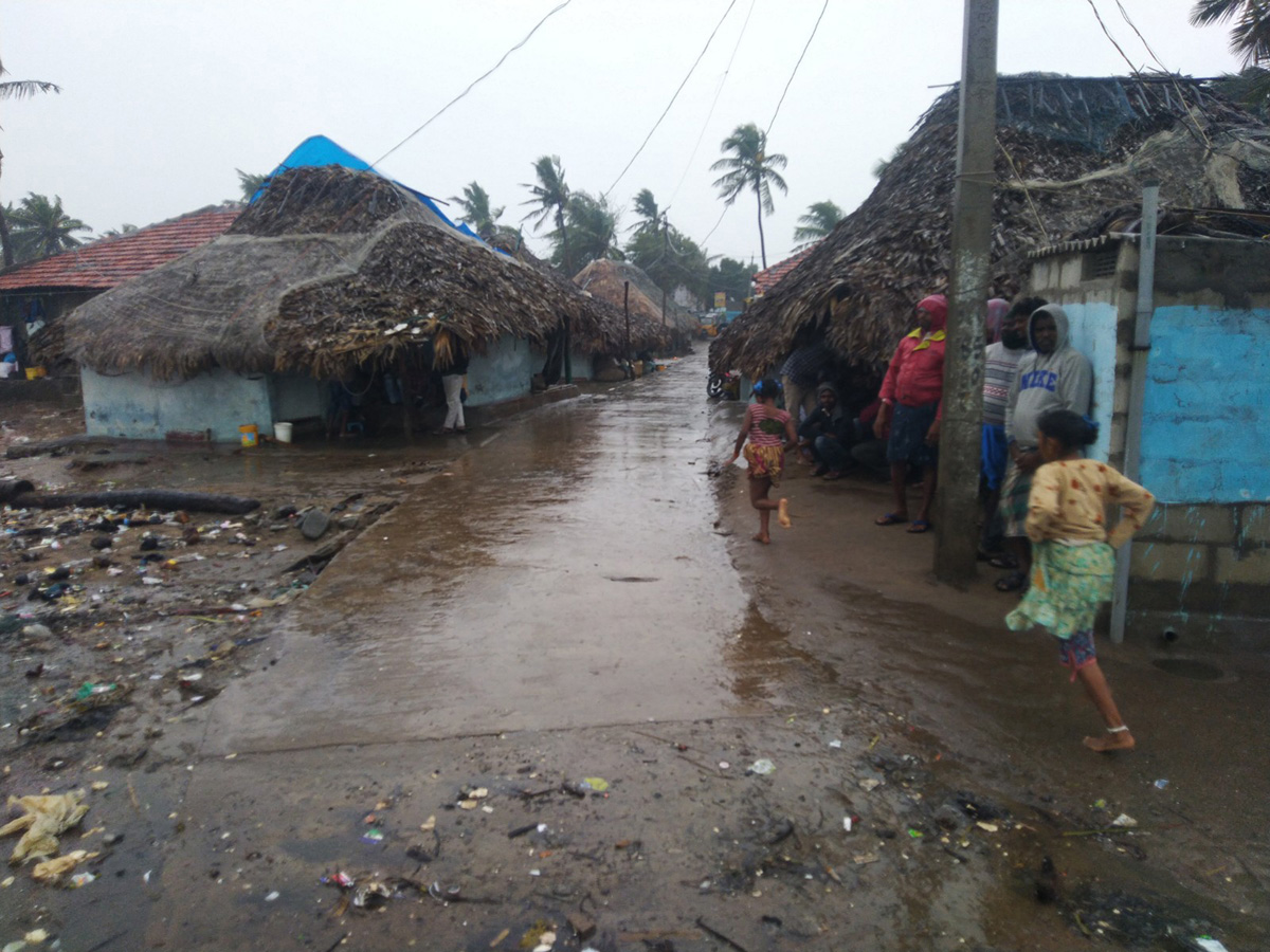 Cyclone Pethai in East Godavari Photo Gallery - Sakshi6