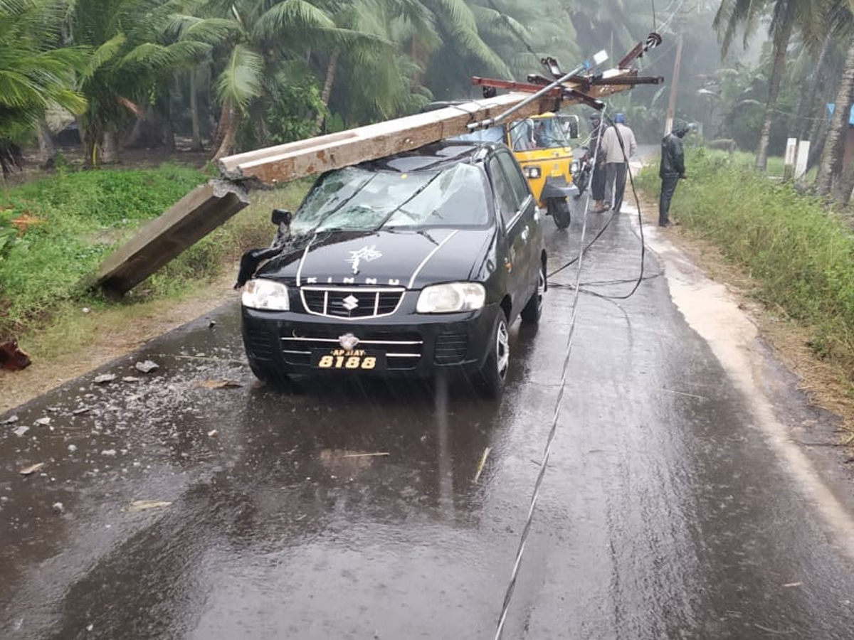 Cyclone Phethai hit Srikakulam Coast, Andhra Pradesh photo Gallery - Sakshi19