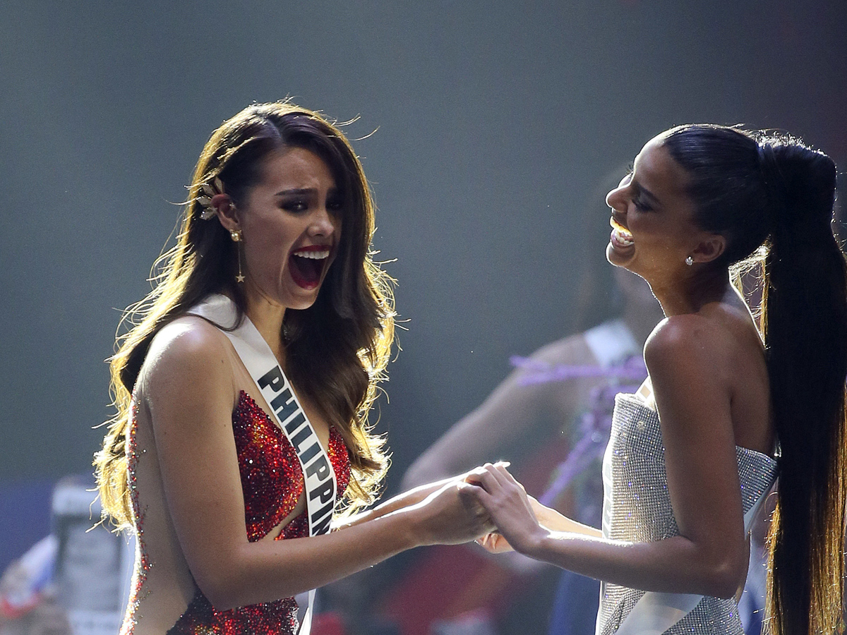 Philippines' Catriona Elisa Gray Crowned Miss Universe 2018 Photo Gallery - Sakshi4