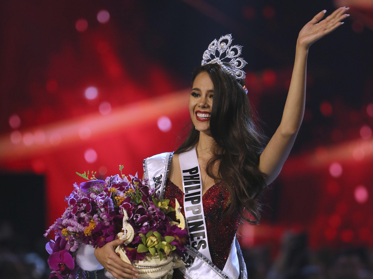 Philippines' Catriona Elisa Gray Crowned Miss Universe 2018 Photo Gallery - Sakshi7