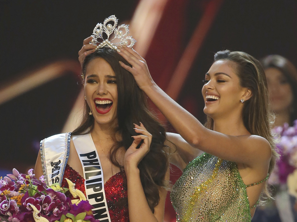 Philippines' Catriona Elisa Gray Crowned Miss Universe 2018 Photo Gallery - Sakshi8