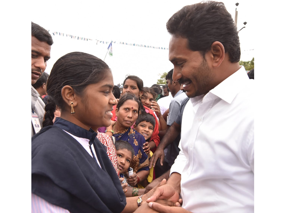 YS Jagan PrajaSankalpaYatra Day 323rd Photo Gallery - Sakshi13