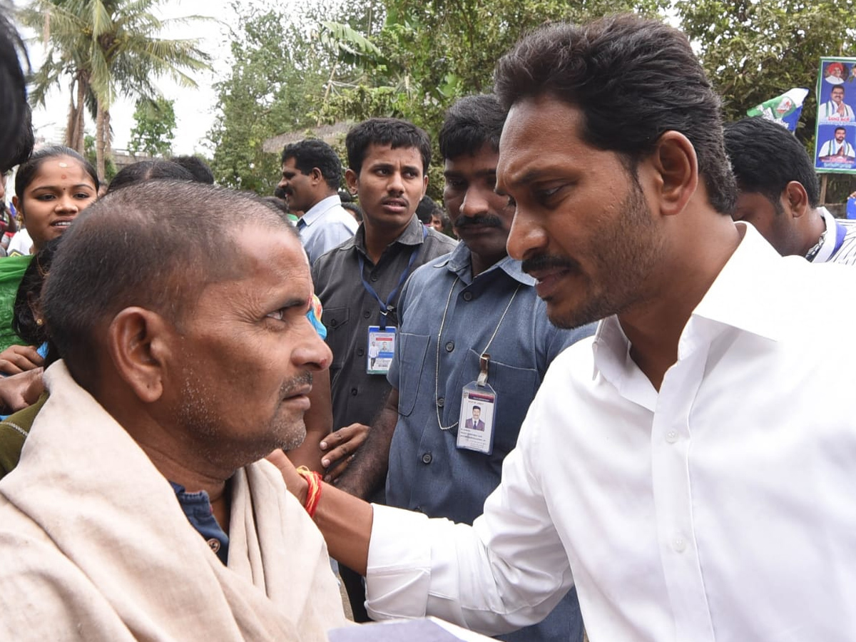 YS Jagan PrajaSankalpaYatra Day 323rd Photo Gallery - Sakshi23