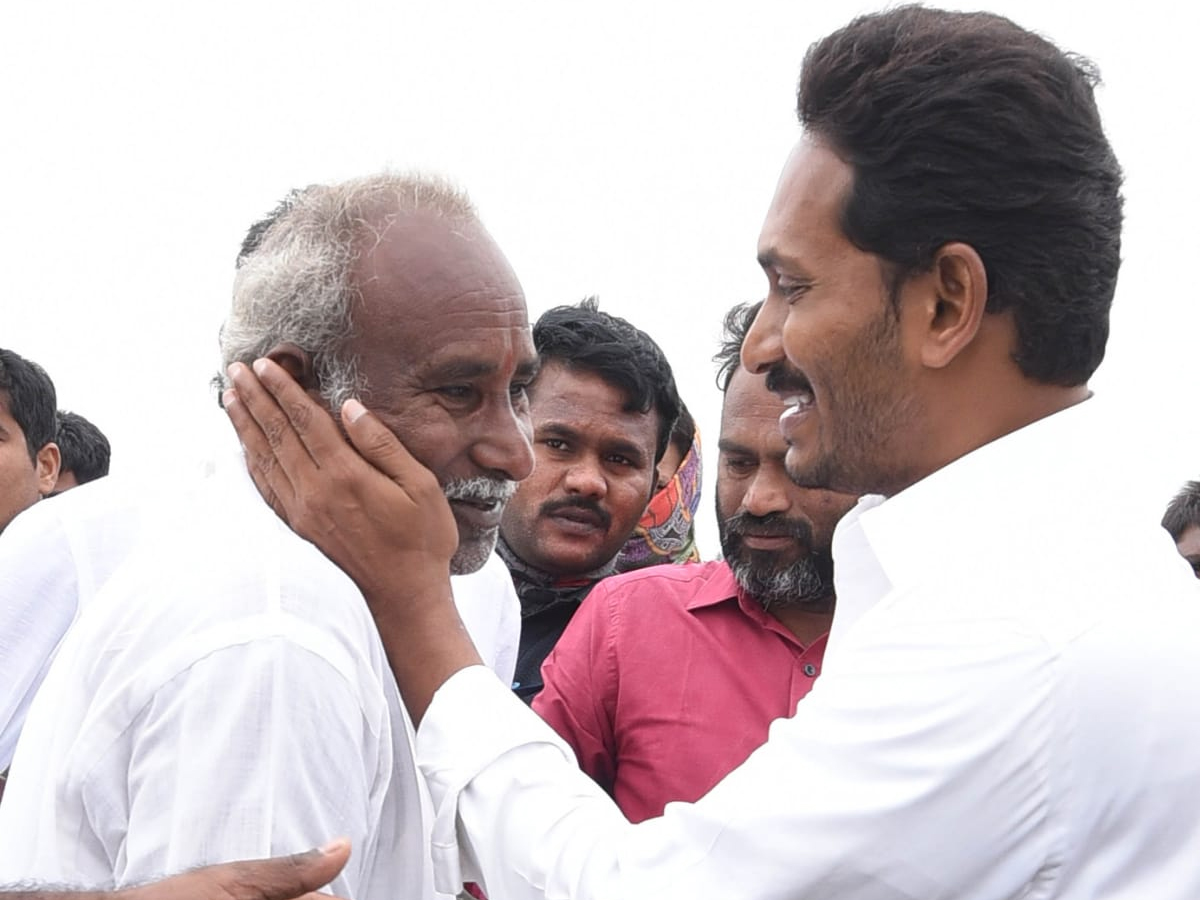 YS Jagan PrajaSankalpaYatra Day 323rd Photo Gallery - Sakshi30