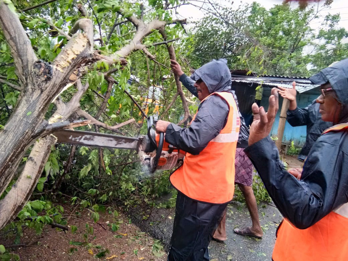 Cyclone Phethai in East Godavari Photo Gallery - Sakshi23