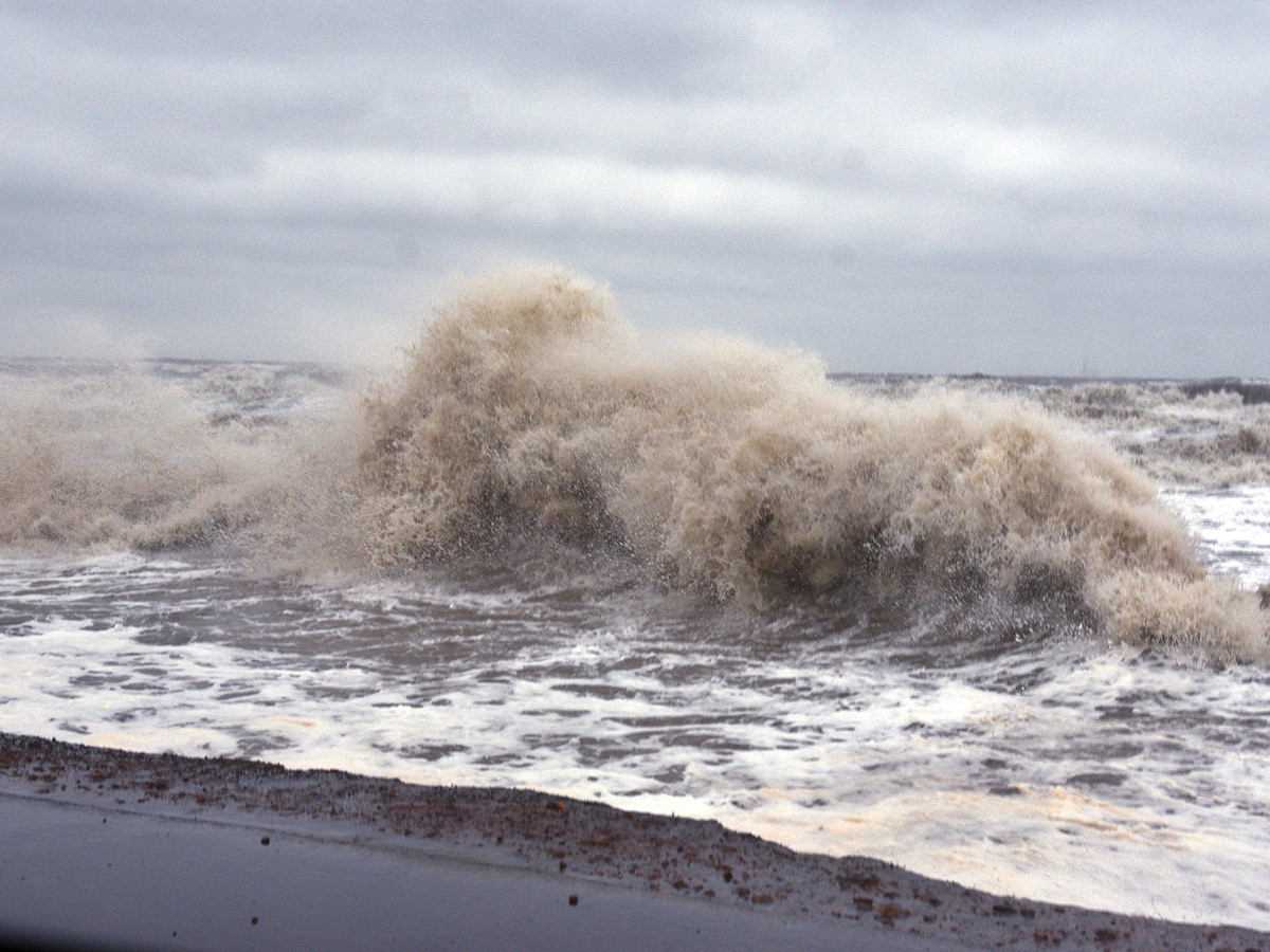 Cyclone Phethai in East Godavari Photo Gallery - Sakshi8