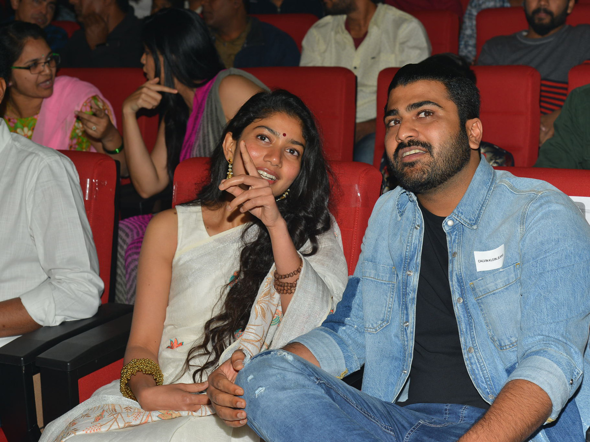 Padi Padi Leche Manasu pre release function photo gallery - Sakshi3