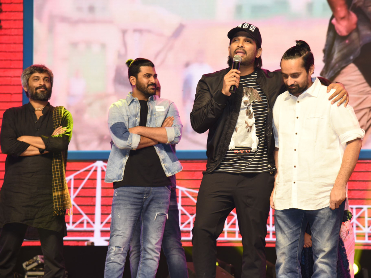 Padi Padi Leche Manasu pre release function photo gallery - Sakshi5