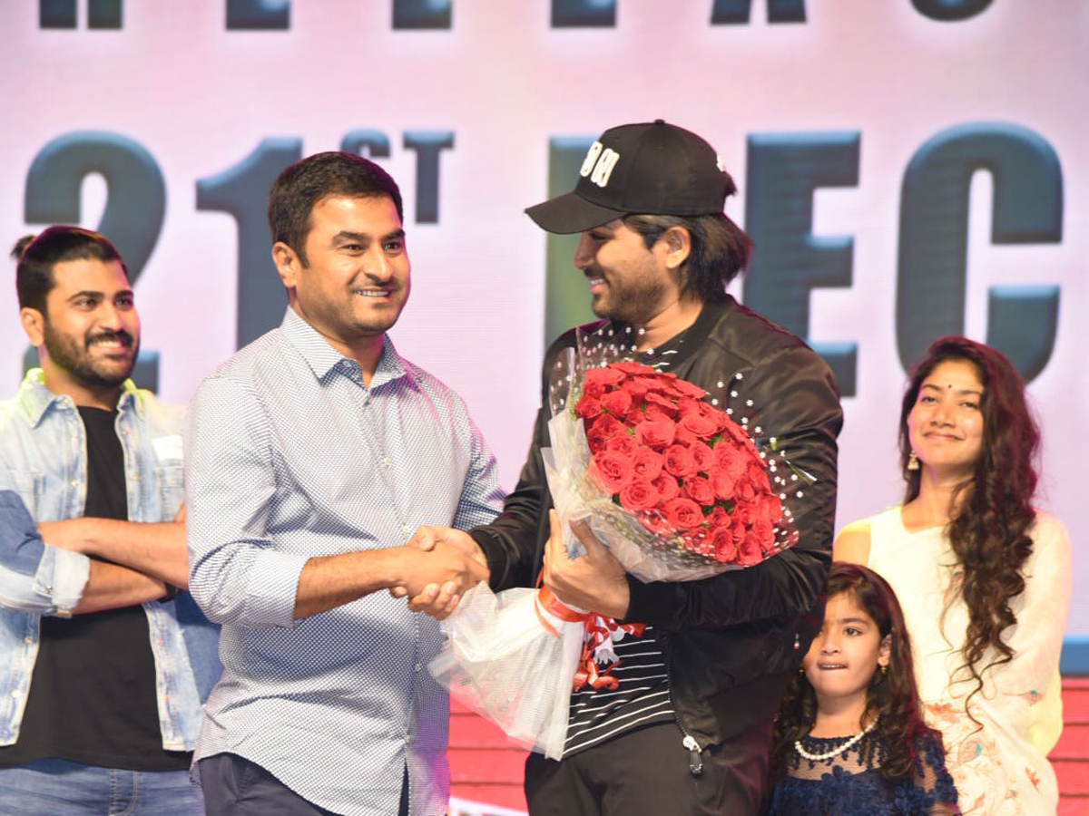 Padi Padi Leche Manasu pre release function photo gallery - Sakshi6