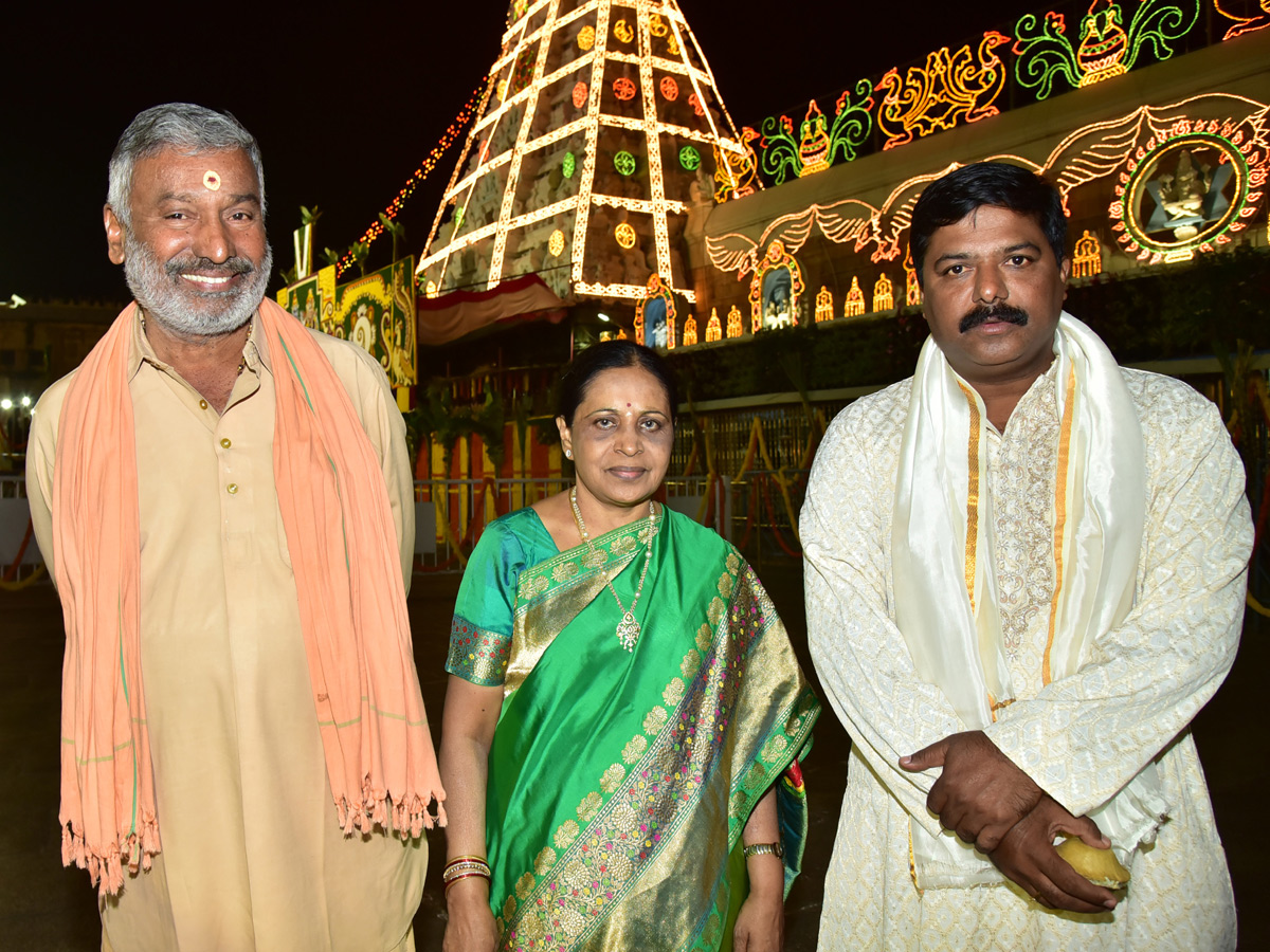 Politicians and Celebrities Visit Tirumala Photo Gallery - Sakshi11