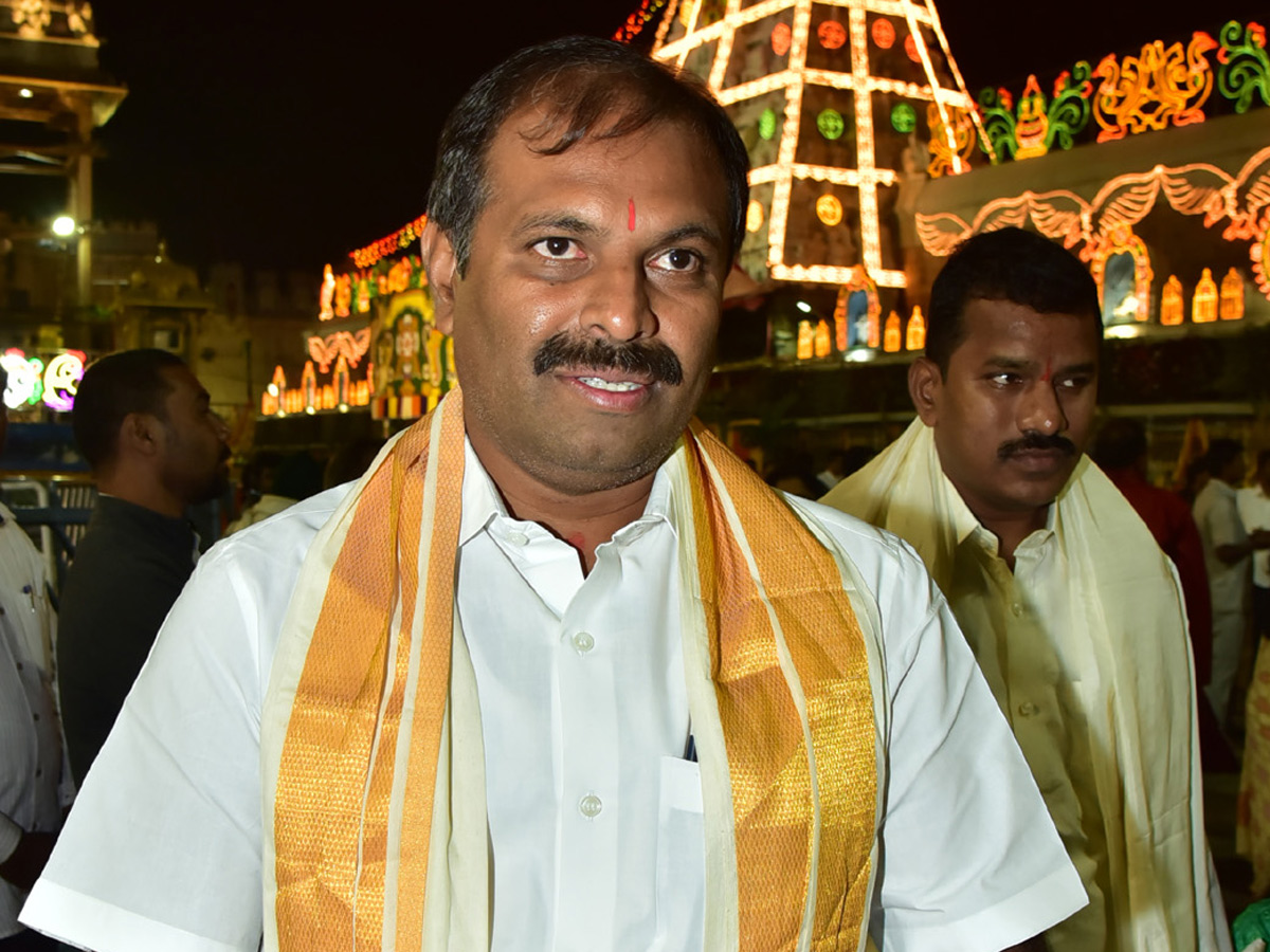 Politicians and Celebrities Visit Tirumala Photo Gallery - Sakshi8