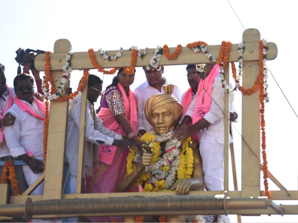 TRS Party President KTR in Sircilla Photo Gallery - Sakshi13