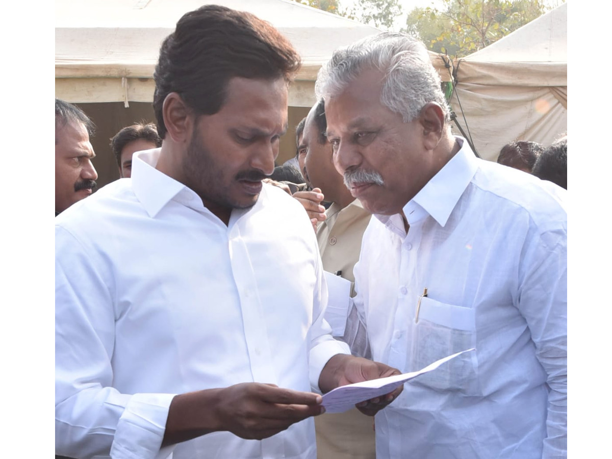 YS Jagan PrajaSankalpaYatra Day 310th Photo Gallery - Sakshi22