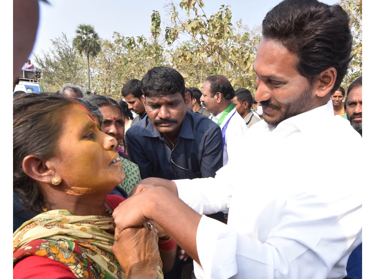 YS Jagan PrajaSankalpaYatra Day 310th Photo Gallery - Sakshi26