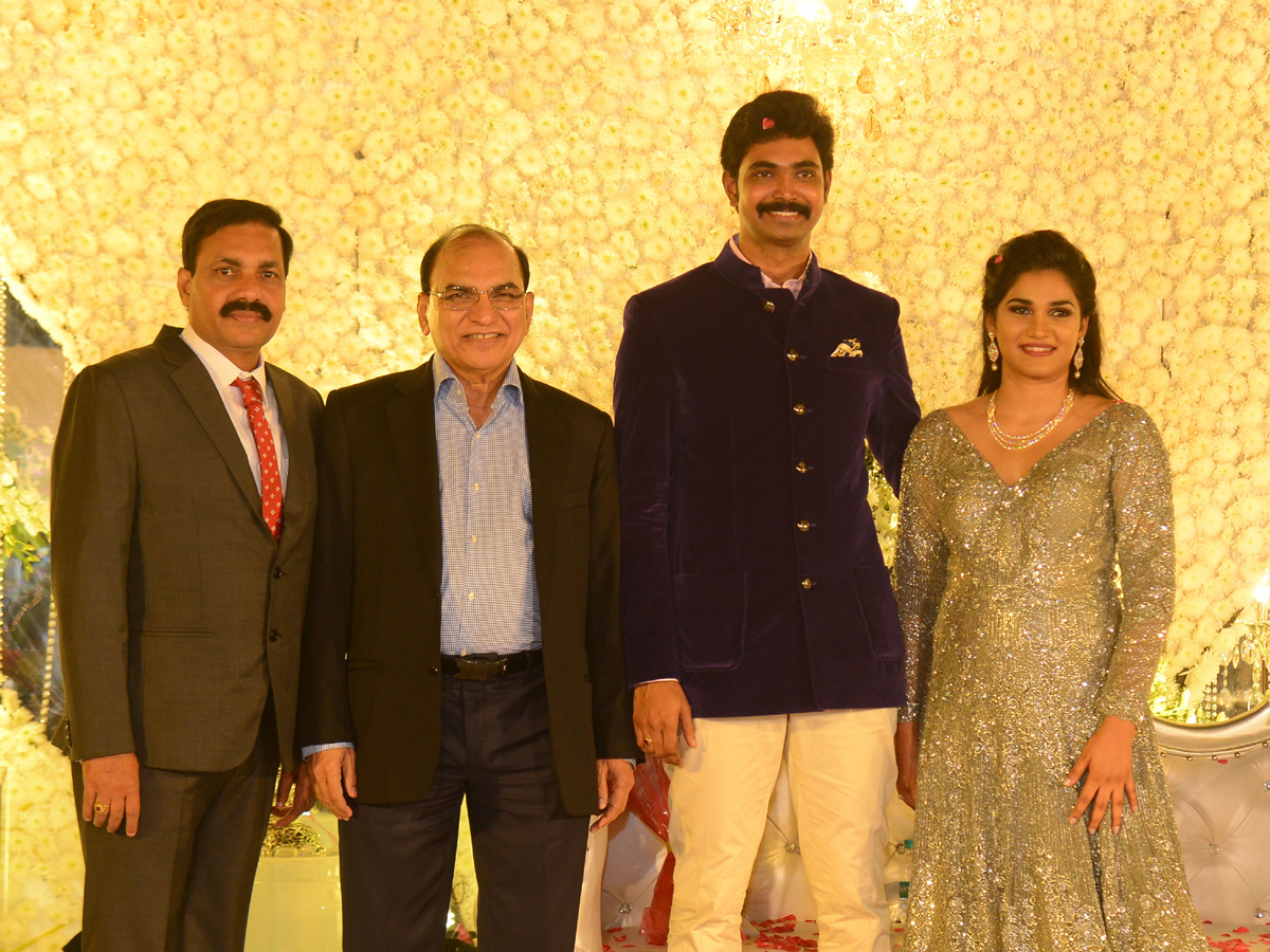 YSRCP MLA Kakani Govardhan Reddy doughter reception at tajkrishna Photo Gallery - Sakshi13