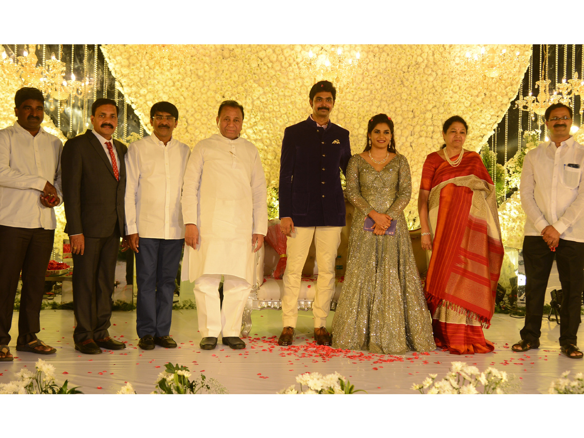 YSRCP MLA Kakani Govardhan Reddy doughter reception at tajkrishna Photo Gallery - Sakshi16