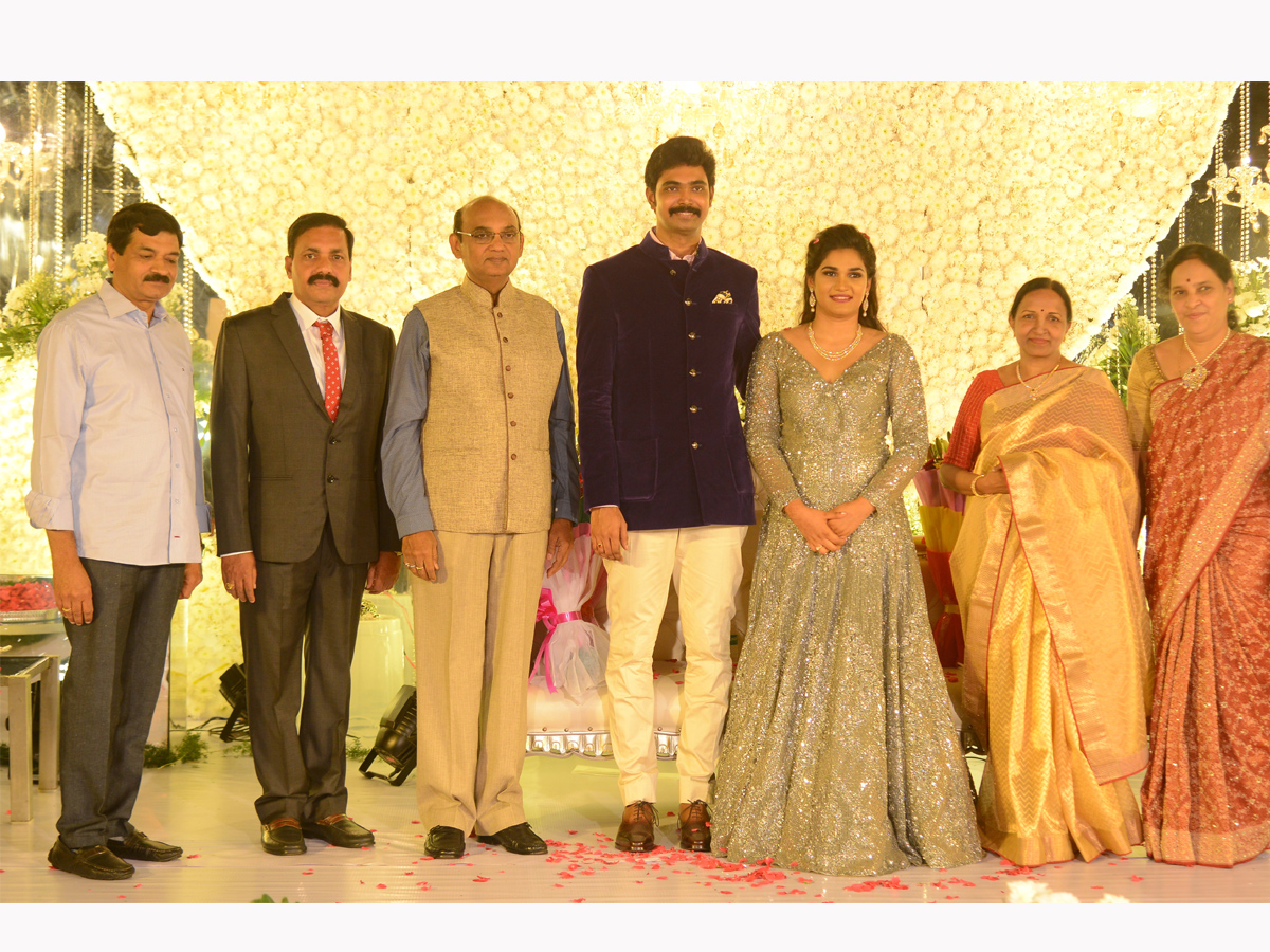 YSRCP MLA Kakani Govardhan Reddy doughter reception at tajkrishna Photo Gallery - Sakshi17