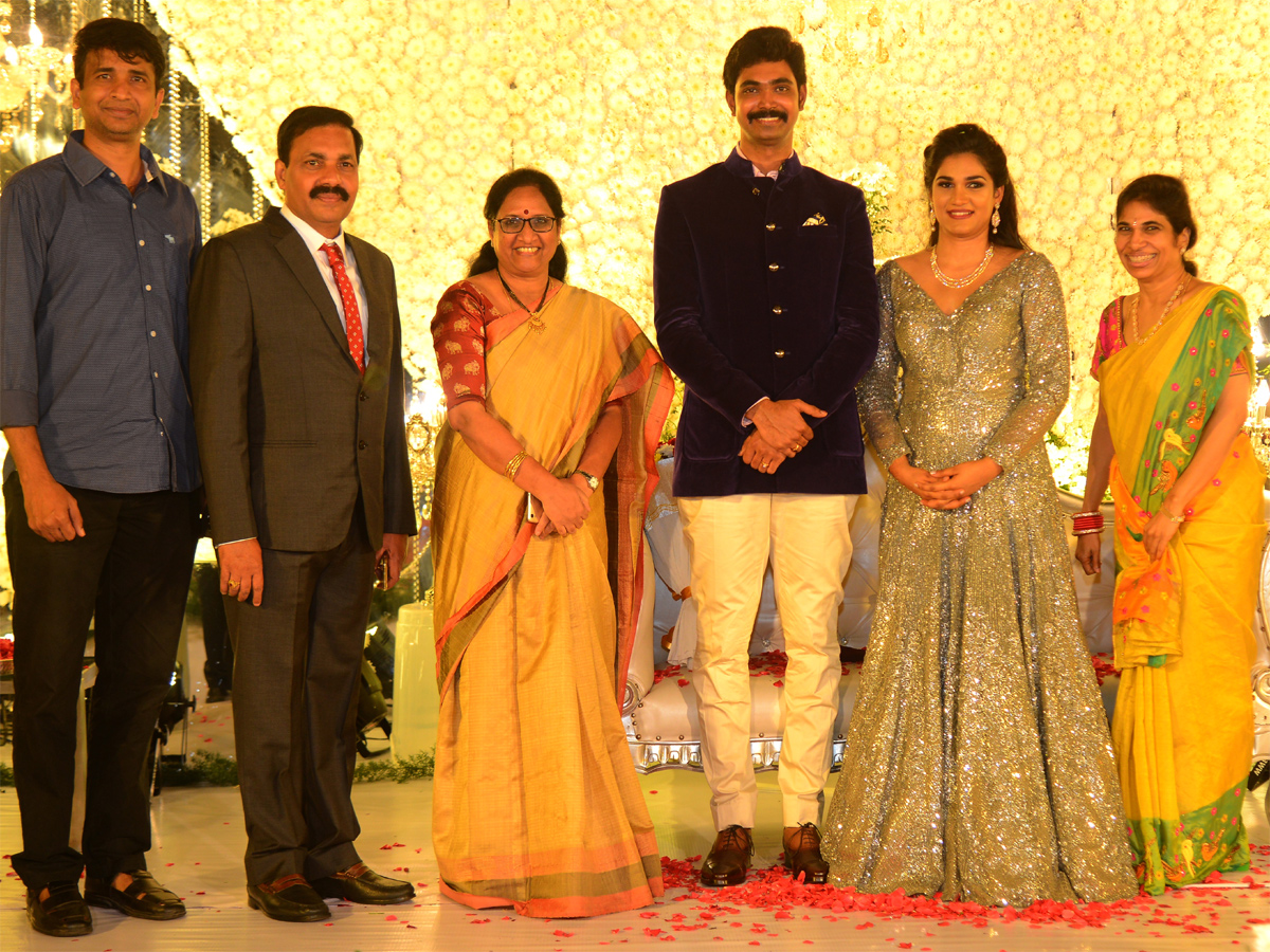 YSRCP MLA Kakani Govardhan Reddy doughter reception at tajkrishna Photo Gallery - Sakshi3