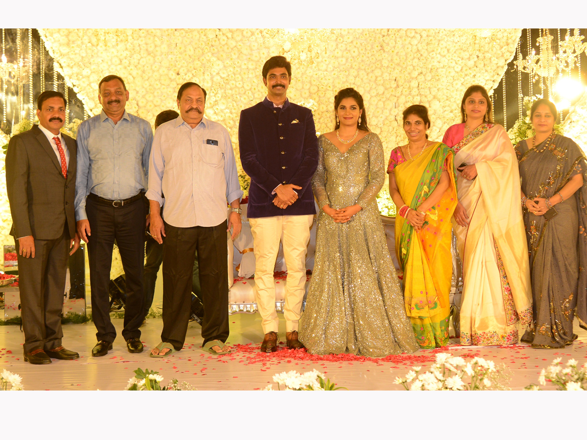 YSRCP MLA Kakani Govardhan Reddy doughter reception at tajkrishna Photo Gallery - Sakshi6