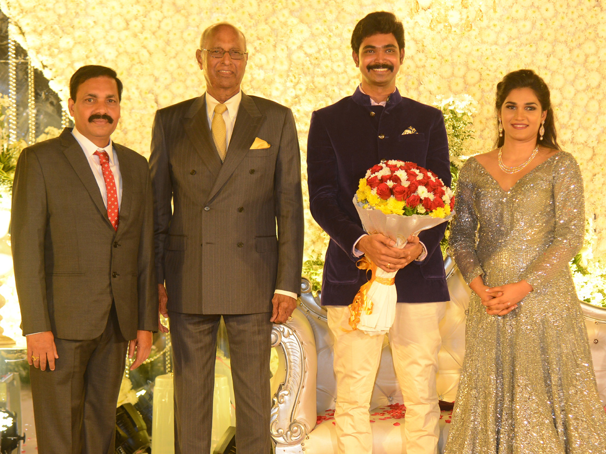 YSRCP MLA Kakani Govardhan Reddy doughter reception at tajkrishna Photo Gallery - Sakshi7