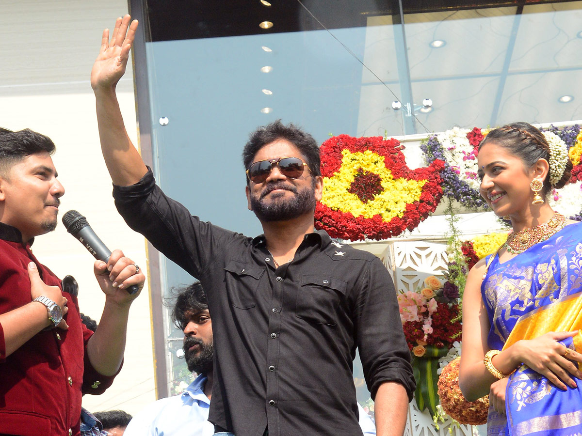 Nagarjuna Rakul Preet and Akhil South India Shopping Mall Rajahmundry  - Sakshi17