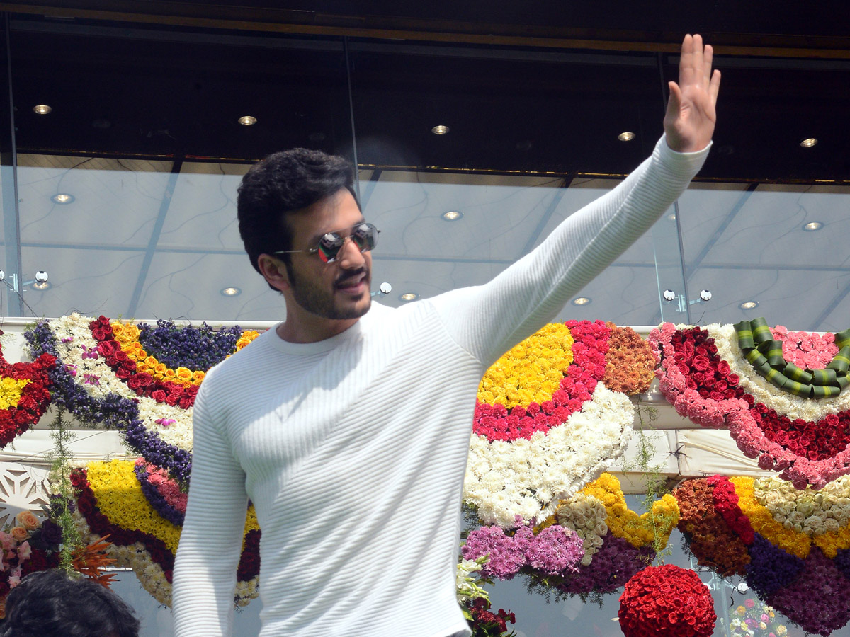 Nagarjuna Rakul Preet and Akhil South India Shopping Mall Rajahmundry  - Sakshi18