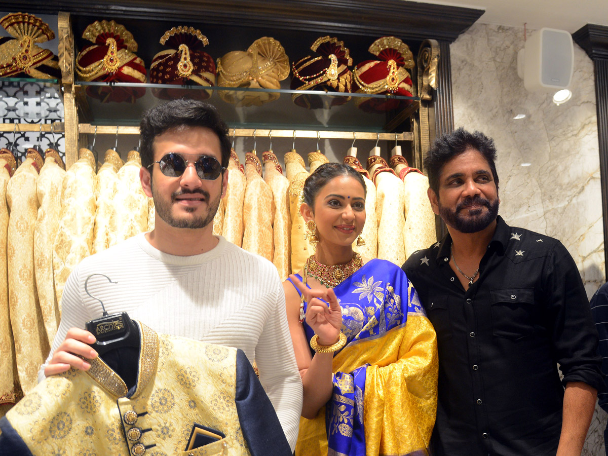 Nagarjuna Rakul Preet and Akhil South India Shopping Mall Rajahmundry  - Sakshi19